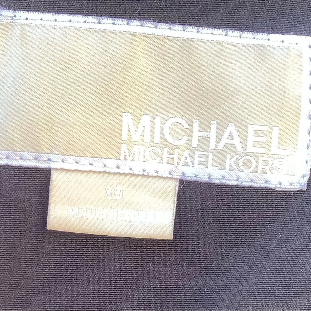 MICHAEL KORS WOMEN’S BLACK‎ RAIN AND ALL WEATHER COAT. SIZE XS